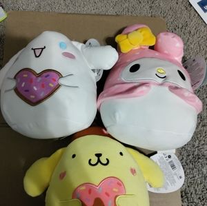 BUNDLE valentines sanrio squishmallow